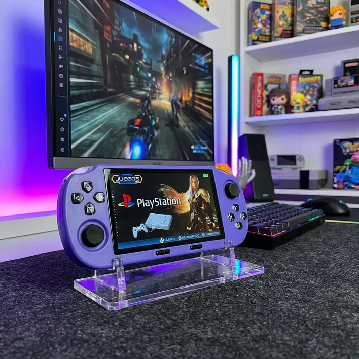 NeoRetro R3K conectada a un televisor jugando un juego de pixel art